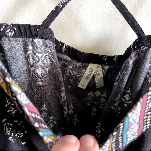 Mudd Aztec Boho Strappy Romper - Picture 7 of 7